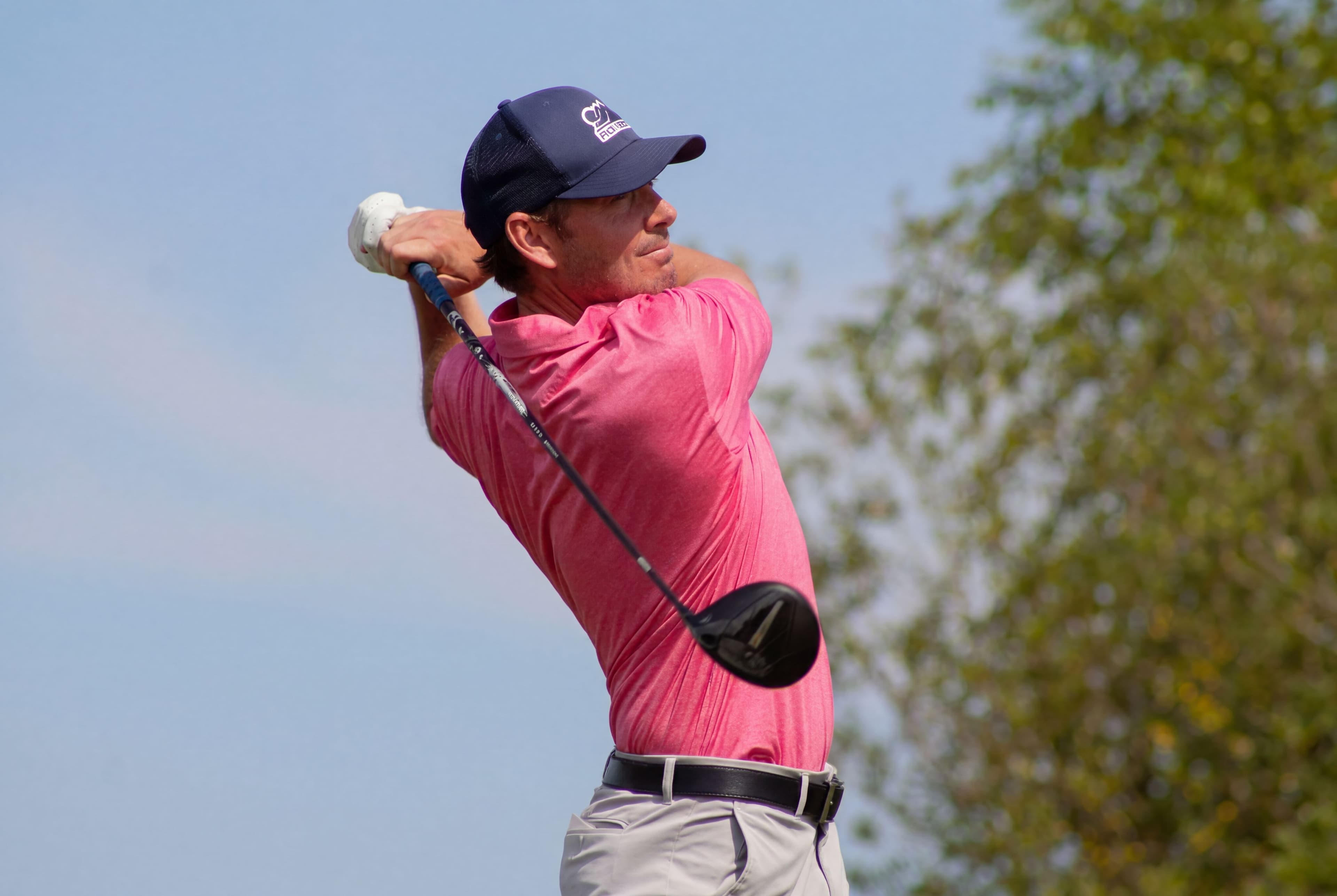 Steven Lecuyer mid-swing